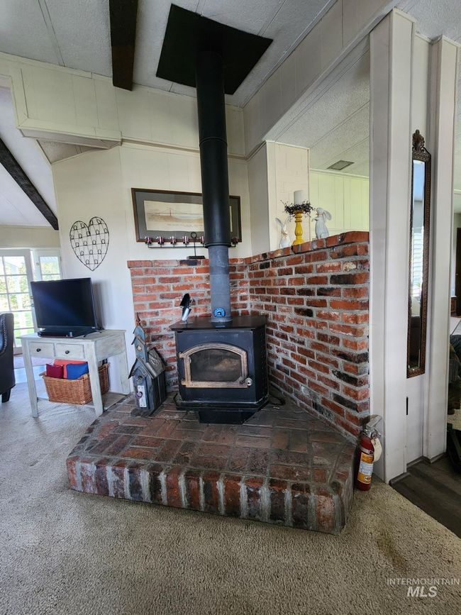 1005 E 00 S, House other with 3 bedrooms, 2 bathrooms and null parking in Declo ID | Image 19