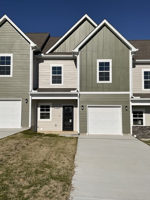 713 S Wall St, Shelbyville, TN, 37160-3751 | Card Image