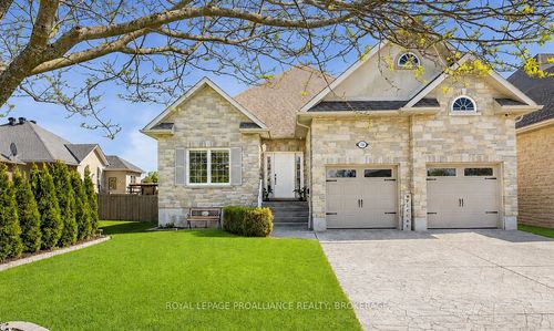 730 Amaryllis St, Kingston, ON, K7P0A8 | Card Image
