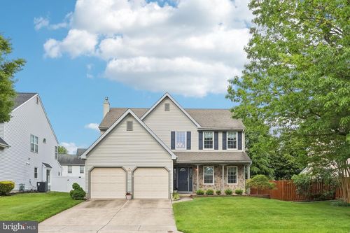 9 Ballinger Way, Mount Laurel, NJ, 08054-5233 | Card Image