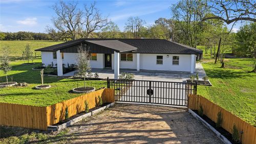 6623 County Road 4, Damon, TX, 77430-8344 | Card Image