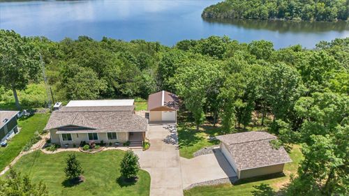 99 Shoreline Dr, Mountain Home, AR, 72653-8072 | Card Image