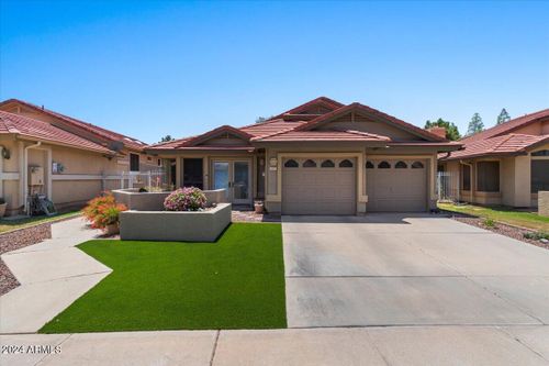 687 N May St, Chandler, AZ, 85226-1809 | Card Image