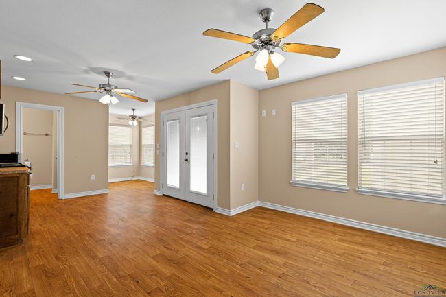 411 W Austin St, House other with 3 bedrooms, 2 bathrooms and null parking in Jefferson TX | Image 33