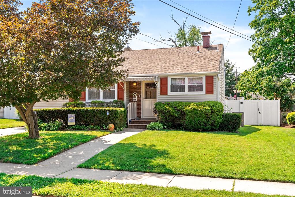 Residential in HAMILTON 2