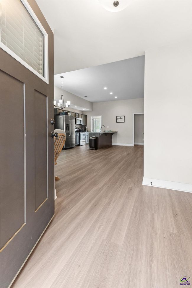 109 Red Tail Cir, House other with 3 bedrooms, 2 bathrooms and null parking in Byron GA | Image 8