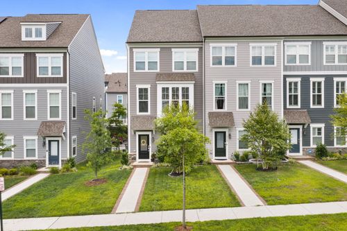 1713 Autumn Maple Leaf Dr, DUMFRIES, VA, 22026-2838 | Card Image