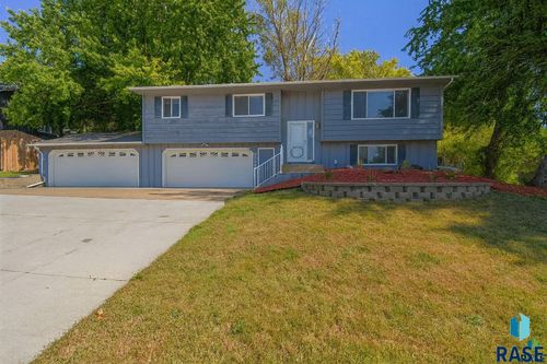 4504 S Cliff Ave Avenue, Sioux Falls, SD, 57103 | Card Image