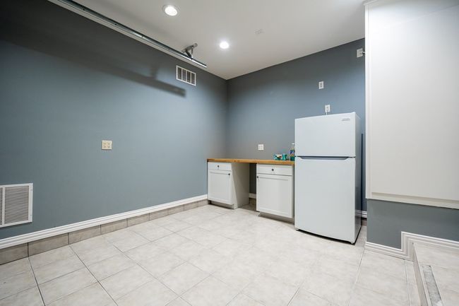 1819 Bay Shore Dr, House other with 3 bedrooms, 3 bathrooms and null parking in Rockport TX | Image 37