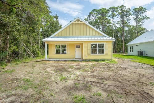 217 15th St, Apalachicola, FL, 32320-1339 | Card Image