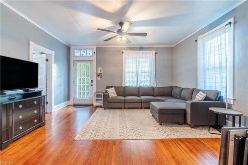 335 Hamilton Ave, Portsmouth, VA, 23707-1620 | Card Image