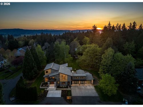 19245 Sw Heightsview Dr, Beaverton, OR, 97007-6082 | Card Image