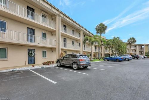 apt-204-2264 Winkler Ave, FORT MYERS, FL, 33901-9157 | Card Image