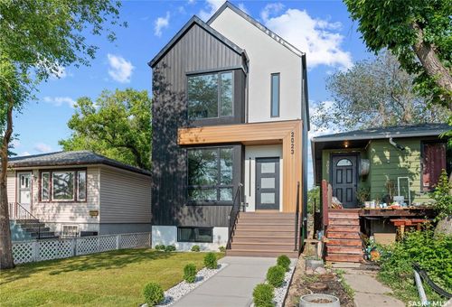 2023 Edward St, Regina, SK, S4T4N3 | Card Image