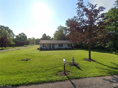 7535 Hickory Rd, Bedford, OH, 44146-6201 | Card Image