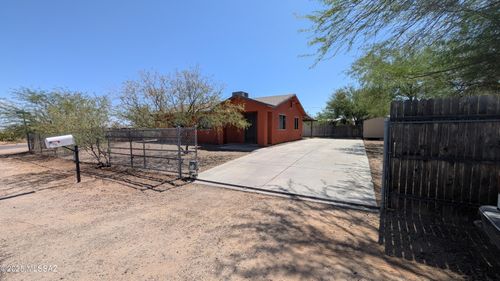 9305 S Vicki Dr, Tucson, AZ, 85736-2618 | Card Image