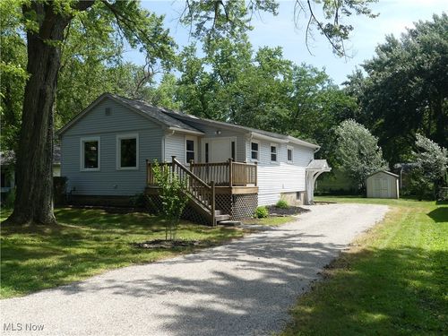 6069 Hyde St, Mentor, OH, 44060-2351 | Card Image