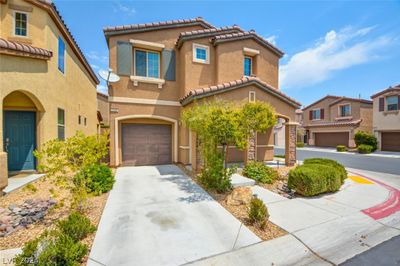 7598 Jasmine Falls Drive, House other with 3 bedrooms, 2 bathrooms and null parking in Las Vegas NV | Image 3