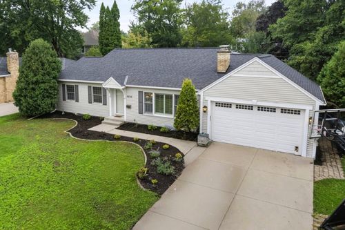5036 W 56th St, Edina, MN, 55436-2426 | Card Image