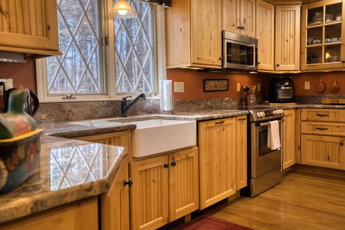 11 Robin Acres Dr, Wolfeboro, NH, 03894-4319 | Card Image