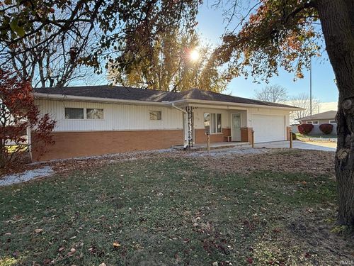 338 W James St, Francesville, IN, 47946-8103 | Card Image