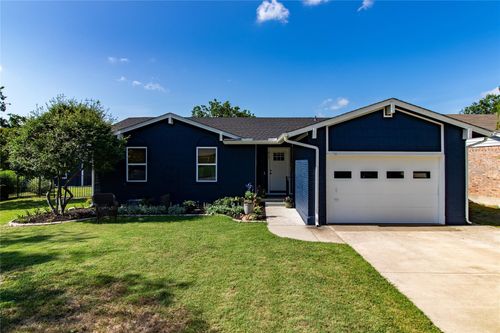 818 E Heath St, Rockwall, TX, 75087-2215 | Card Image
