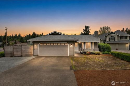 21910 Se 239th St, Maple Valley, WA, 98038-8574 | Card Image