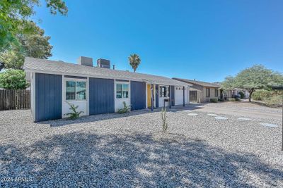 3801 E Captain Dreyfus Avenue, House other with 3 bedrooms, 2 bathrooms and null parking in Phoenix AZ | Image 3