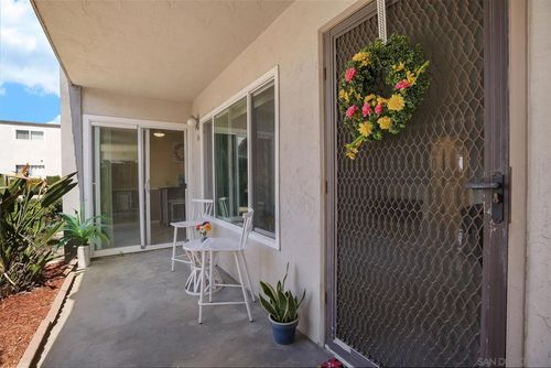 unit-64-285 Moss St, Chula Vista, CA, 91911-2120 | Card Image