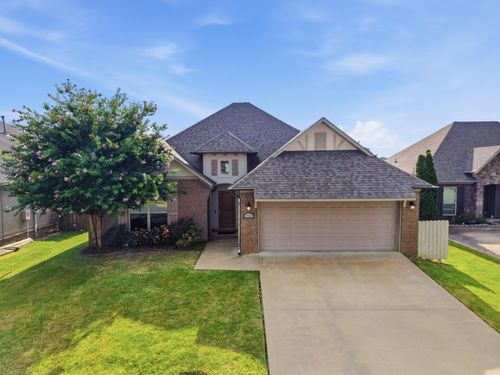 1325 Bobali Gdns, Conway, AR, 72034-6491 | Card Image