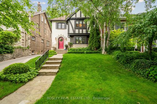 294 Douglas Dr, Toronto, ON, M4W2C2 | Card Image