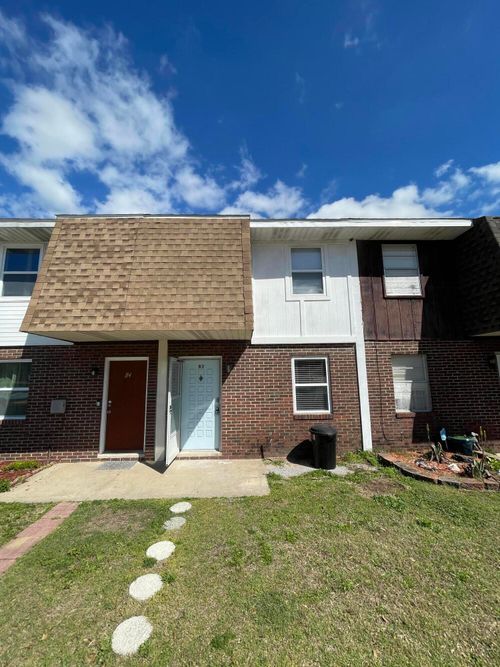 b3-145 4th Ave, SHALIMAR, FL, 32579-2063 | Card Image