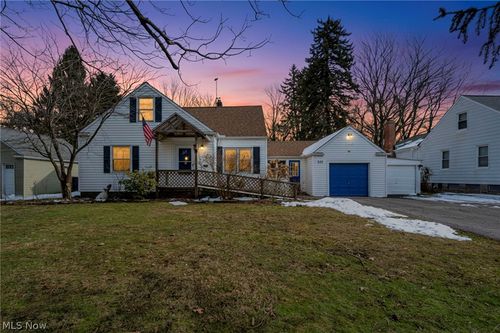 833 Lander Rd, Mayfield Village, OH, 44143-3245 | Card Image