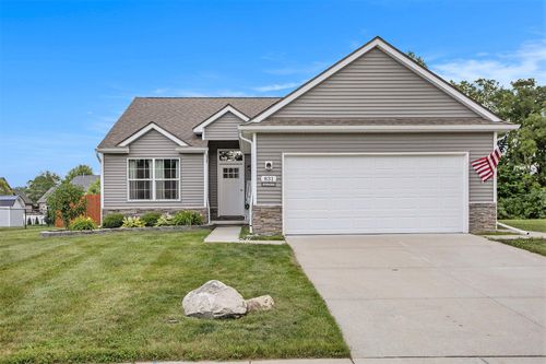 831 Sarah Ln, Milan, MI, 48160-1466 | Card Image