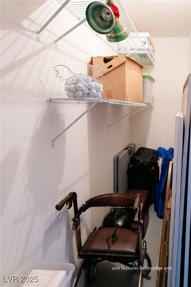 View of 5x7 storage room | Image 37