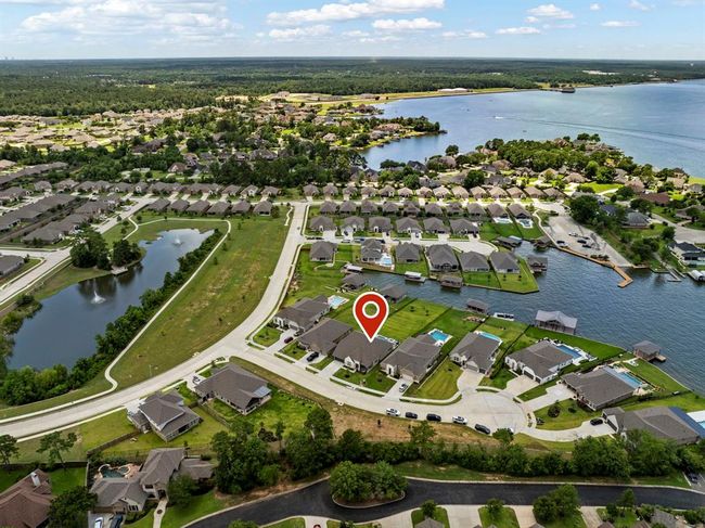 Ideal property for entertaining with beautiful views, add your boat house for outdoor activities. | Image 7