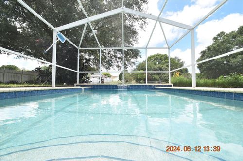 38927 Carr Dr, Zephyrhills, FL, 33540-1837 | Card Image