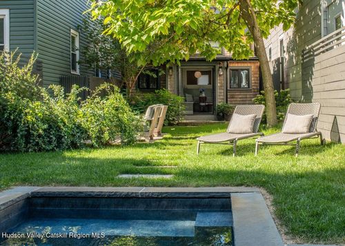 342 State St, Hudson, NY, 12534-1910 | Card Image