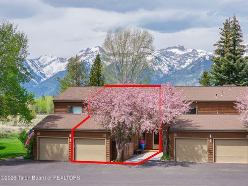 12-5-e-330 E Sagebrush Dr, Jackson, WY, 83001-9060 | Card Image