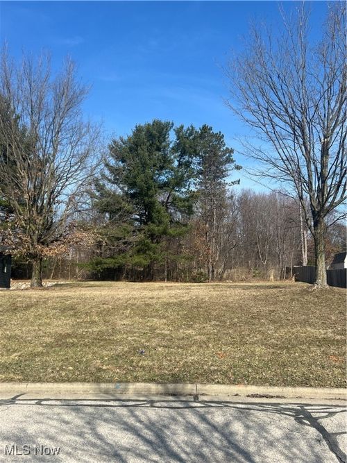 587 Silver Creek Dr, Doylestown, OH, 44230-1163 | Card Image