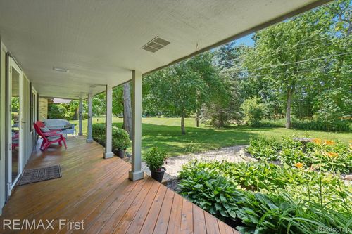 5910 Hillsboro Rd, Davisburg, MI, 48350-3514 | Card Image