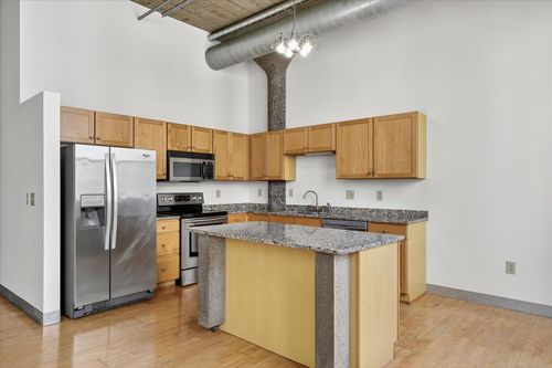 unit-510-521 S 7th St, Minneapolis, MN, 55415-1655 | Card Image