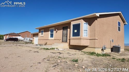 1695 E Buffalo Ln, Pueblo, CO, 81007-1257 | Card Image