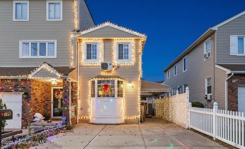 178 Vassar St, Staten Island, NY, 10314-6033 | Card Image