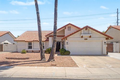 7519 W Mcrae Way, Glendale, AZ, 85308-5940 | Card Image