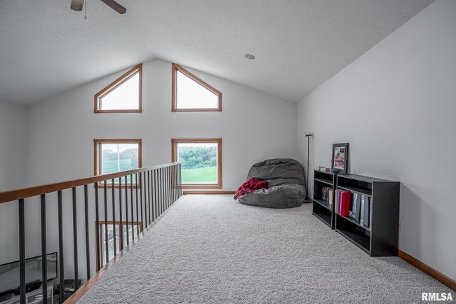 4460 160 Th St, House other with 5 bedrooms, 3 bathrooms and null parking in Clinton IA | Image 12