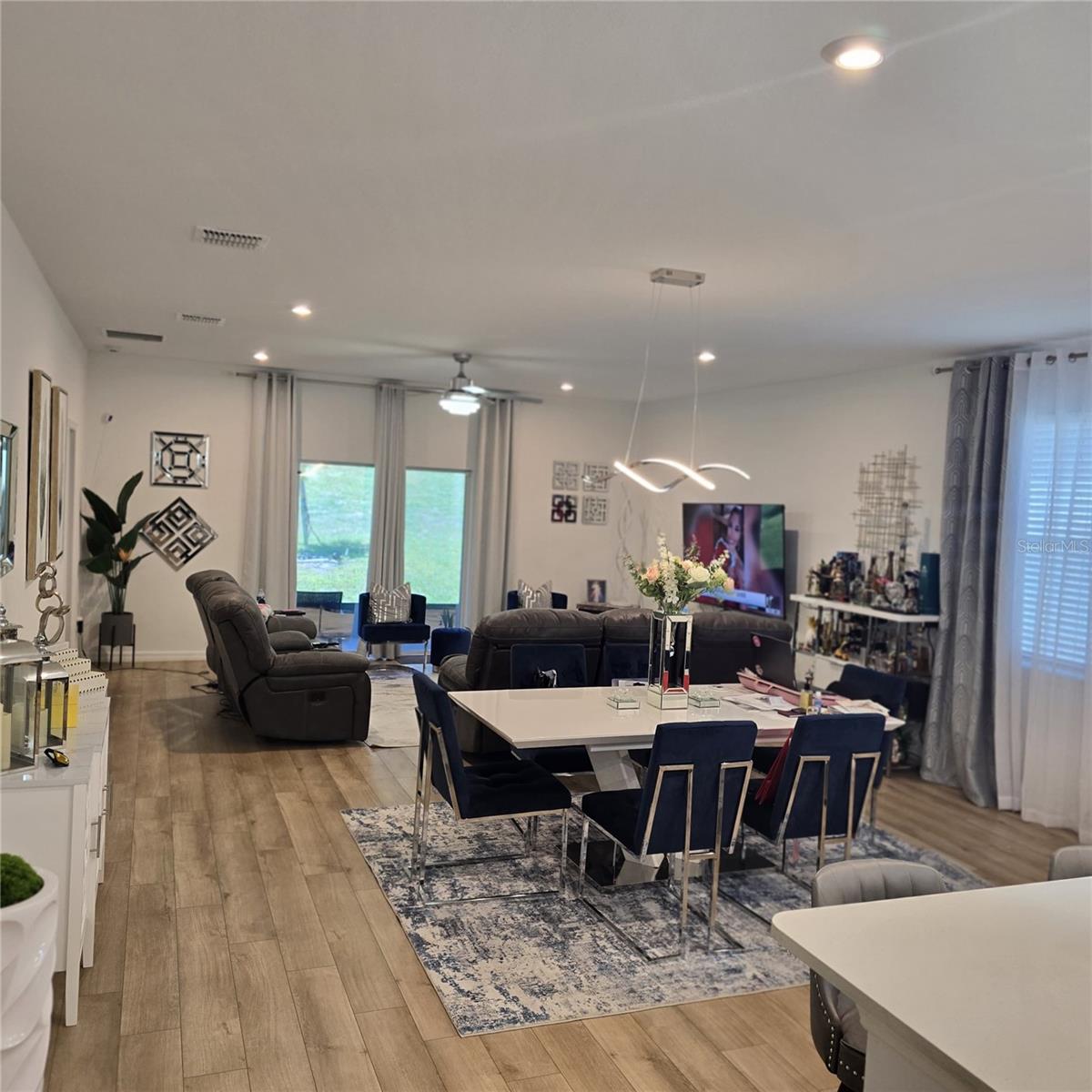 Residential Lease in SORRENTO 5