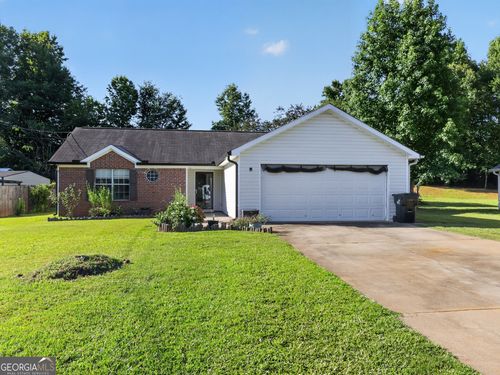 22 Canterbury Dr, Grantville, GA, 30220-2024 | Card Image