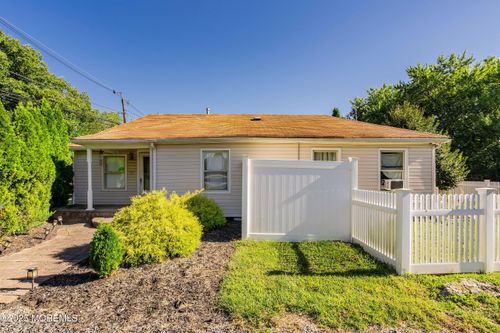 29 Ford Rd, Howell, NJ, 07731-2416 | Card Image