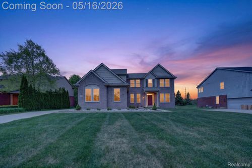 54908 N Grenelefe Cir W, South Lyon, MI, 48178 | Card Image